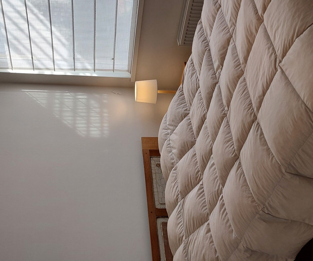 Perfect for digital nomads, Lake + volcano views