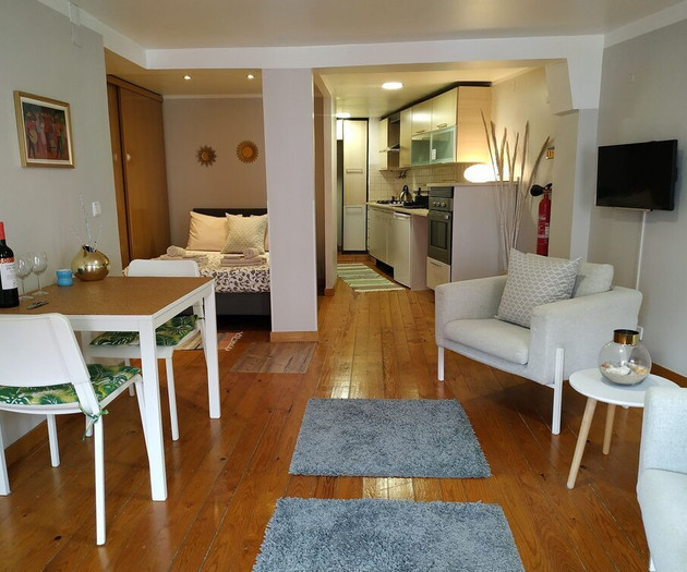 Studio apartment for 2 near Santa Apolónia Station