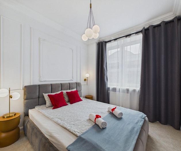 Paris in Warsaw Apartment near Hala Mirowska