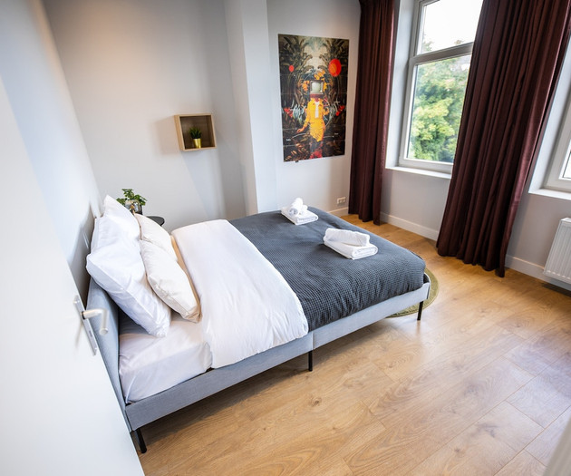 Sleek City Center 2BDR Apartment VP