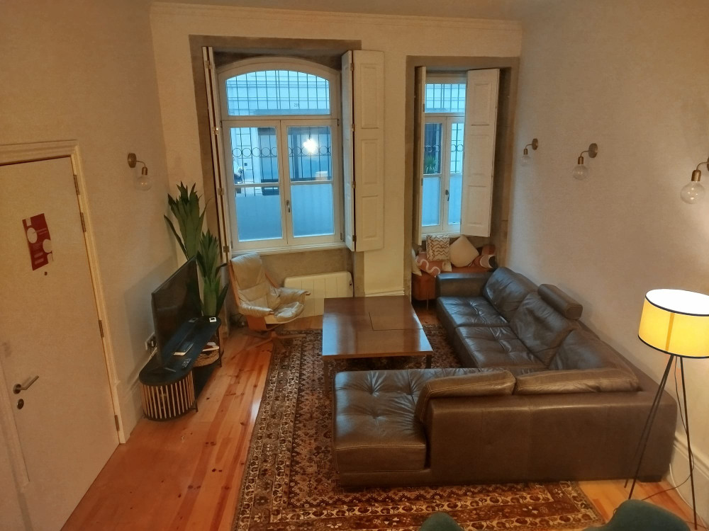 Beautiful furnished studio apartment downtown area preview