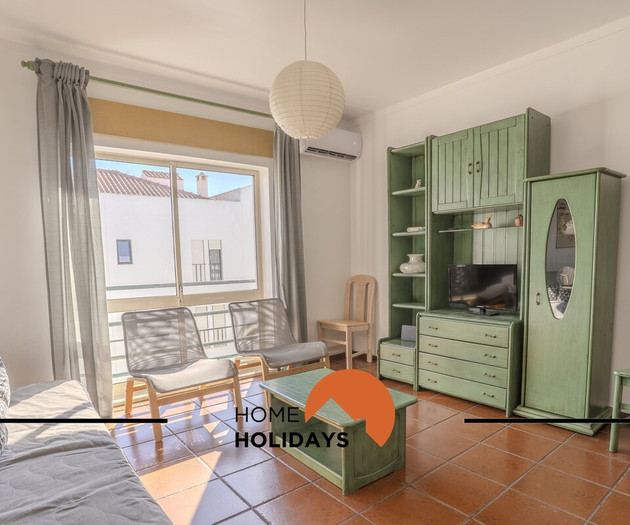 #348 Apartment Madaleno by Home Holidays