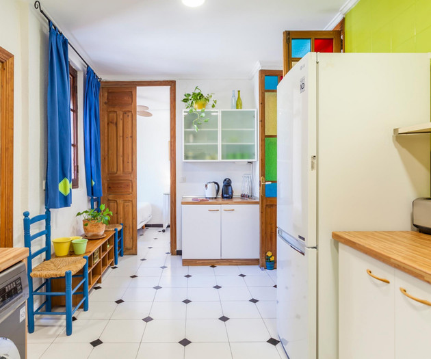 PERFECT FOR NOMADS! 2 BEDROOM RUZAFA. MONTHLY RENT