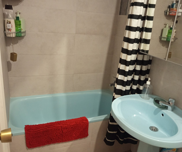 Habitación en tranquila casa céntrica