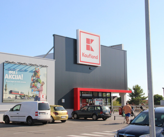Kaufland supermarket nearby