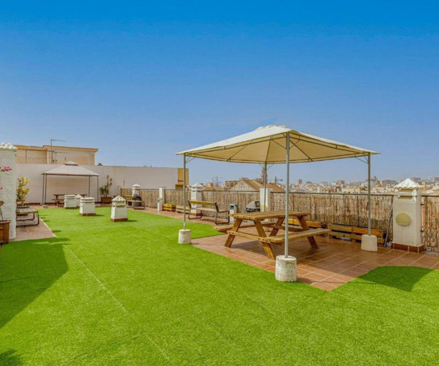Holidays2Malaga Cruz Verde terraza comunitaria