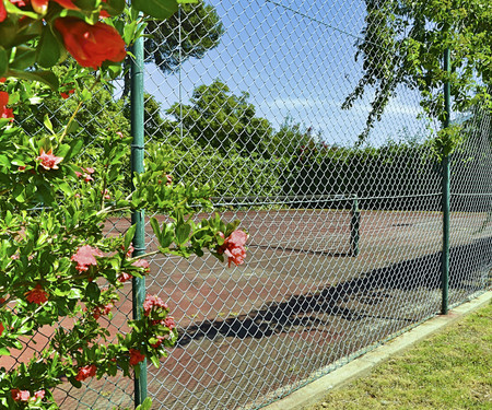 Studio w/ private garden & tennis court