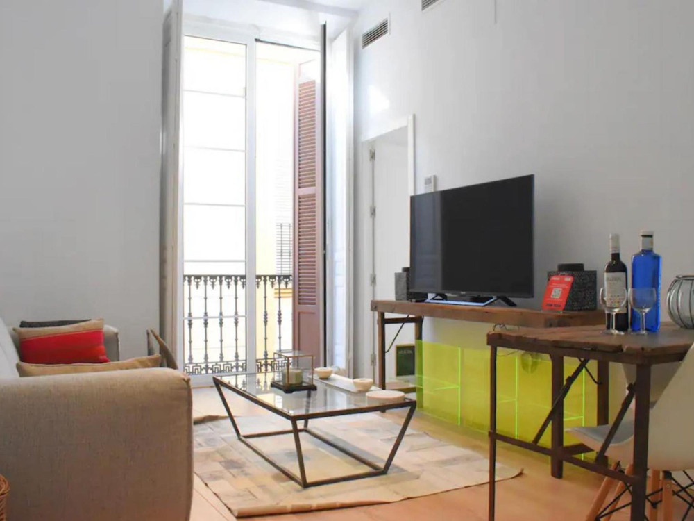 Holidays2Malaga Azucena Central French Balcony preview
