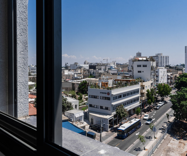 Blueground |Florentine,City view,Two balconies-02