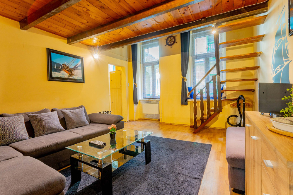 Captain's Residence in Soho  70m²  1000mb/s Wifi preview