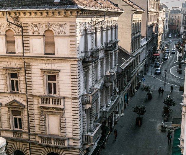Unique design apartment next to Opera