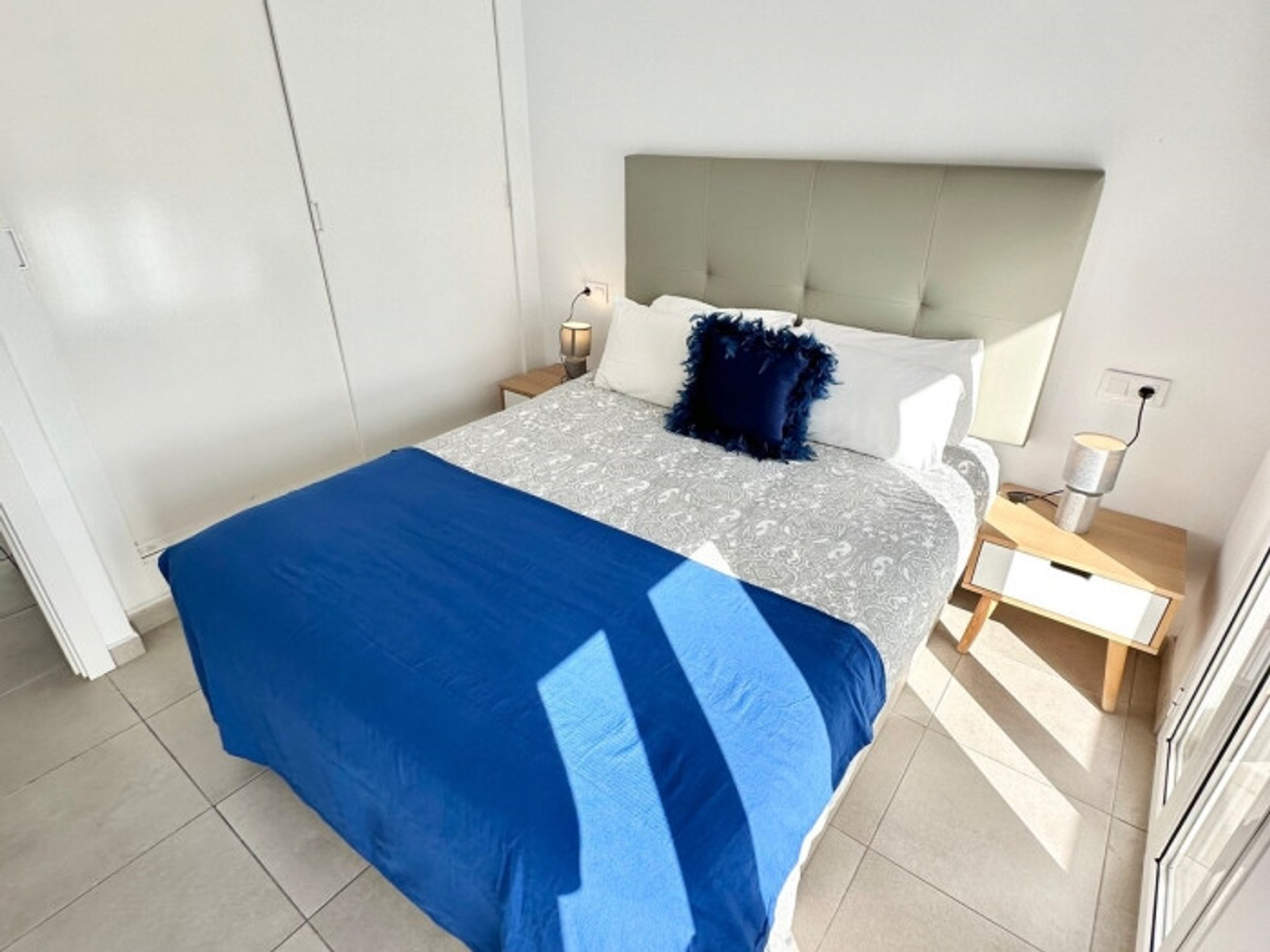 Double bedroom with wardrobe