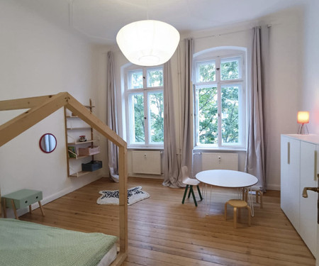 112sqm altbau mit 2 balkonen/beautiful b