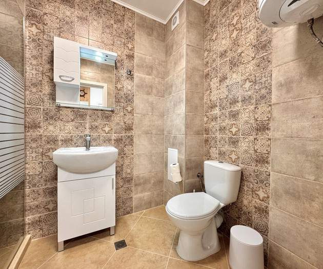 Breeze Home with Panoramic Sea View and Parking