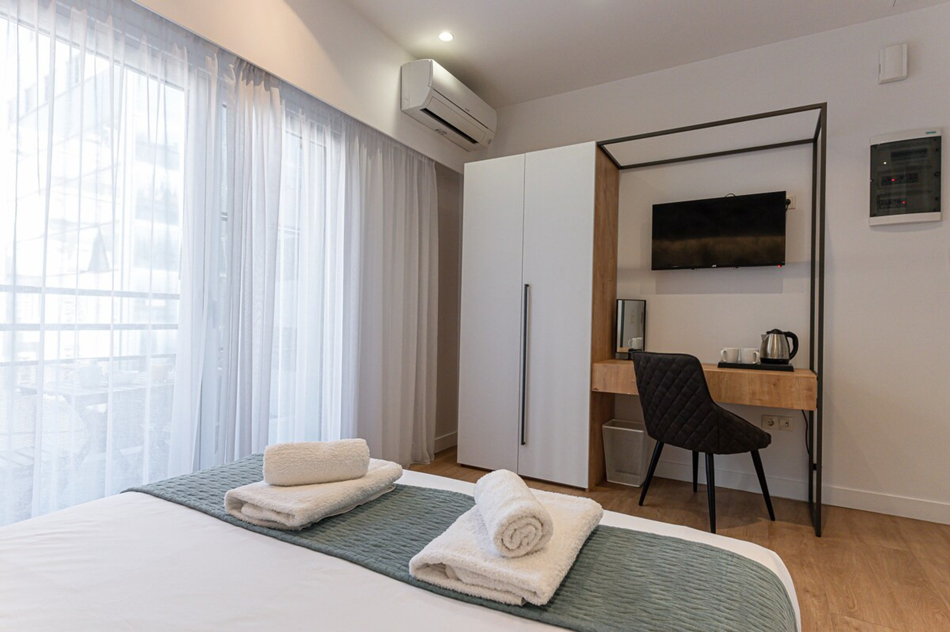 Make yourself comfortable in this beautiful bedroom 