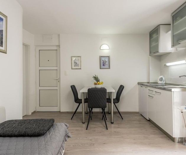 Historic Charm - Modern Comfort