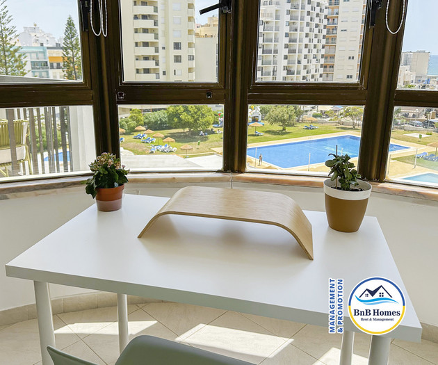 BnB Homes vibrant Ocean View terraced apartment