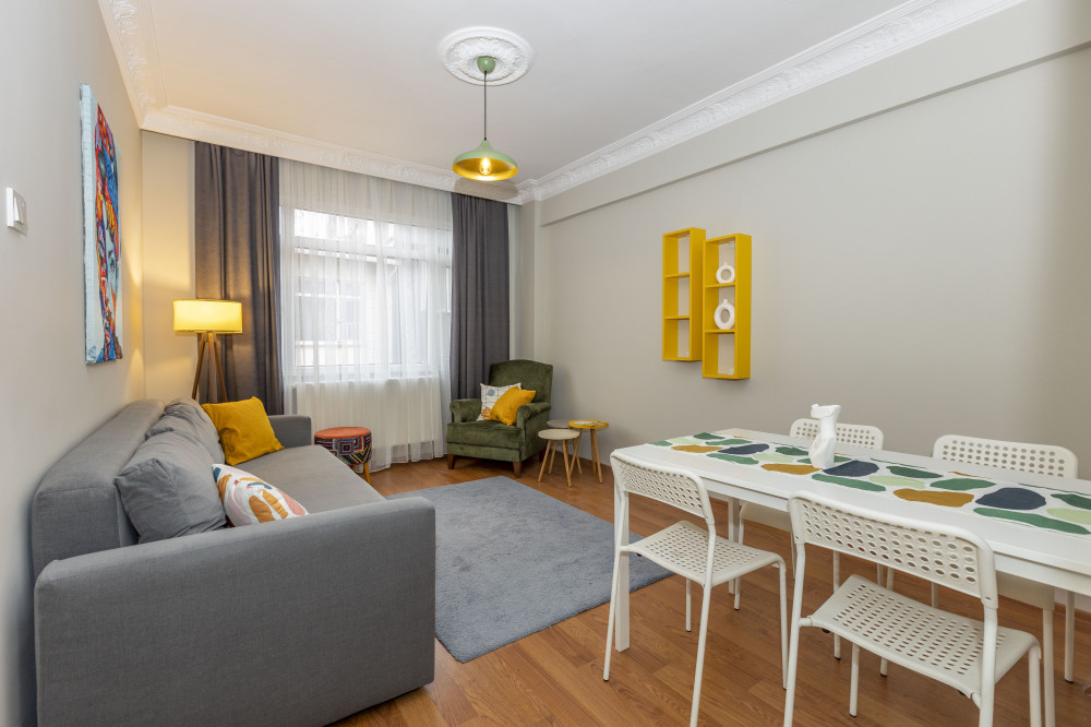 Stylish 2 BR Apt w/a Working Room in Kadıköy preview