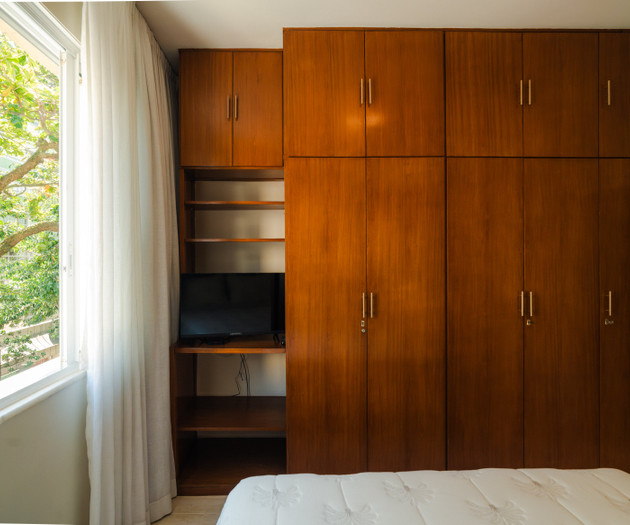 Charming & Modern Ipanema Flat - Steps from Beach