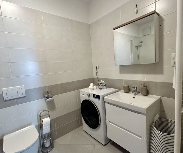 Relaxing flat close to the airport