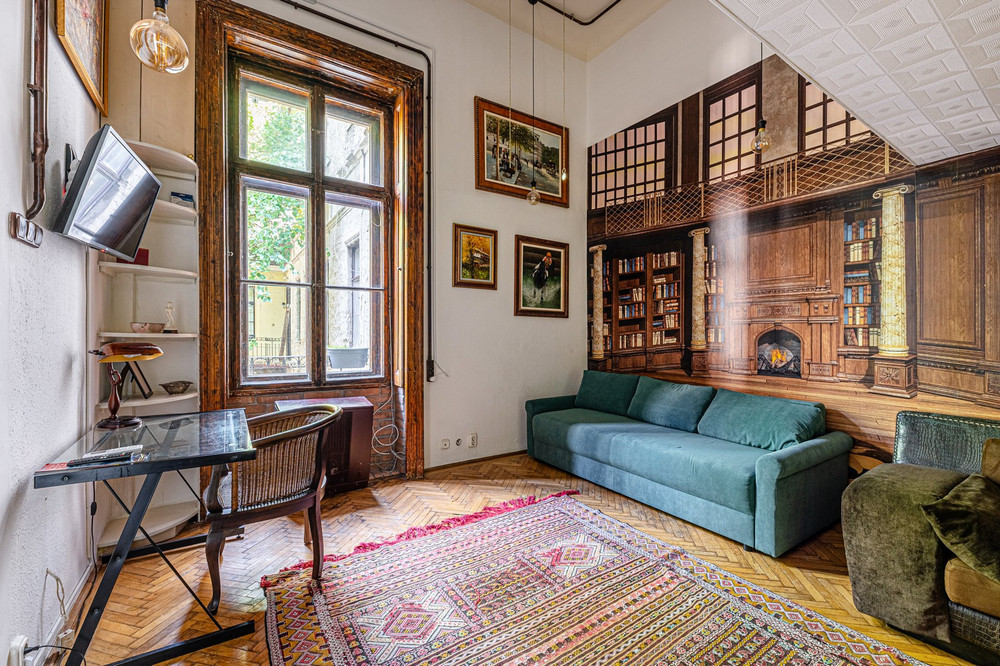 Andrassy Art -Stunning Studio w. AC Heroes' Square preview