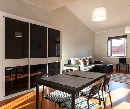 Spacious Sunny Flat - FDUP