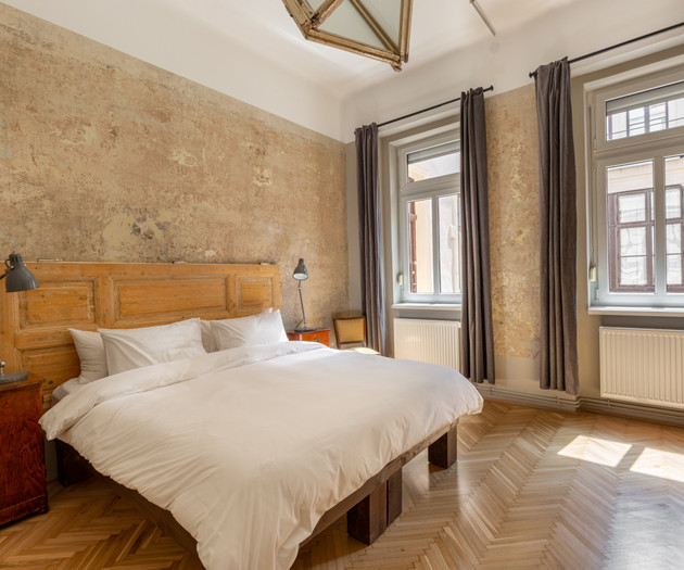 Specious 2BR Downtown gem