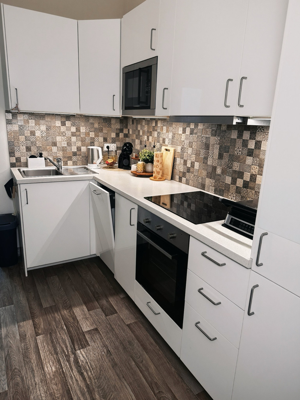 Bright and cozy 40 m² apartment at Prague 7 preview