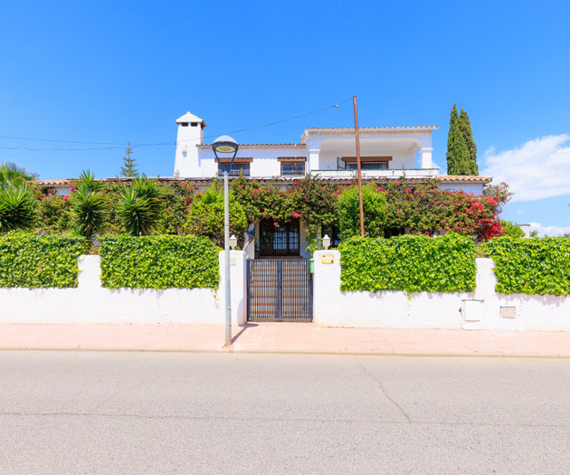 Villa Carmen near Sitges - Pool, A/C,EV&Sea Views