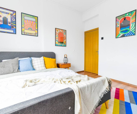 Super Fresh! 3BDR Apartment in Sofia Center's Arti