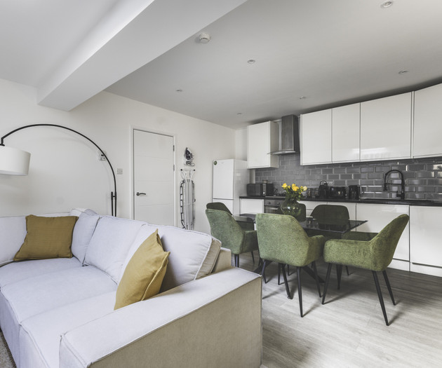 Gorgeous 3 Bed Flat, Kilburn - Central Location