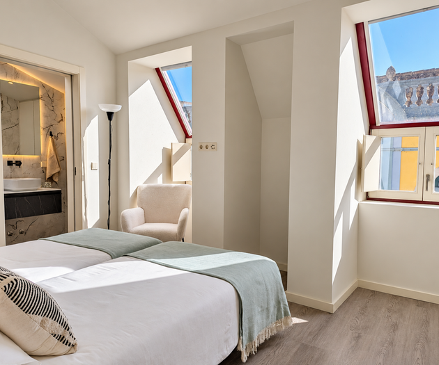 Penthouse with Pool - Faro Centre
