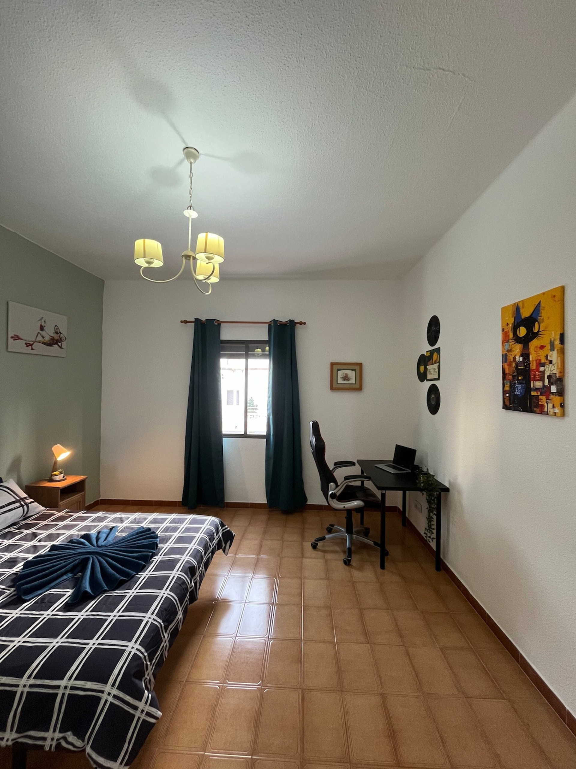 Bedroom image 2