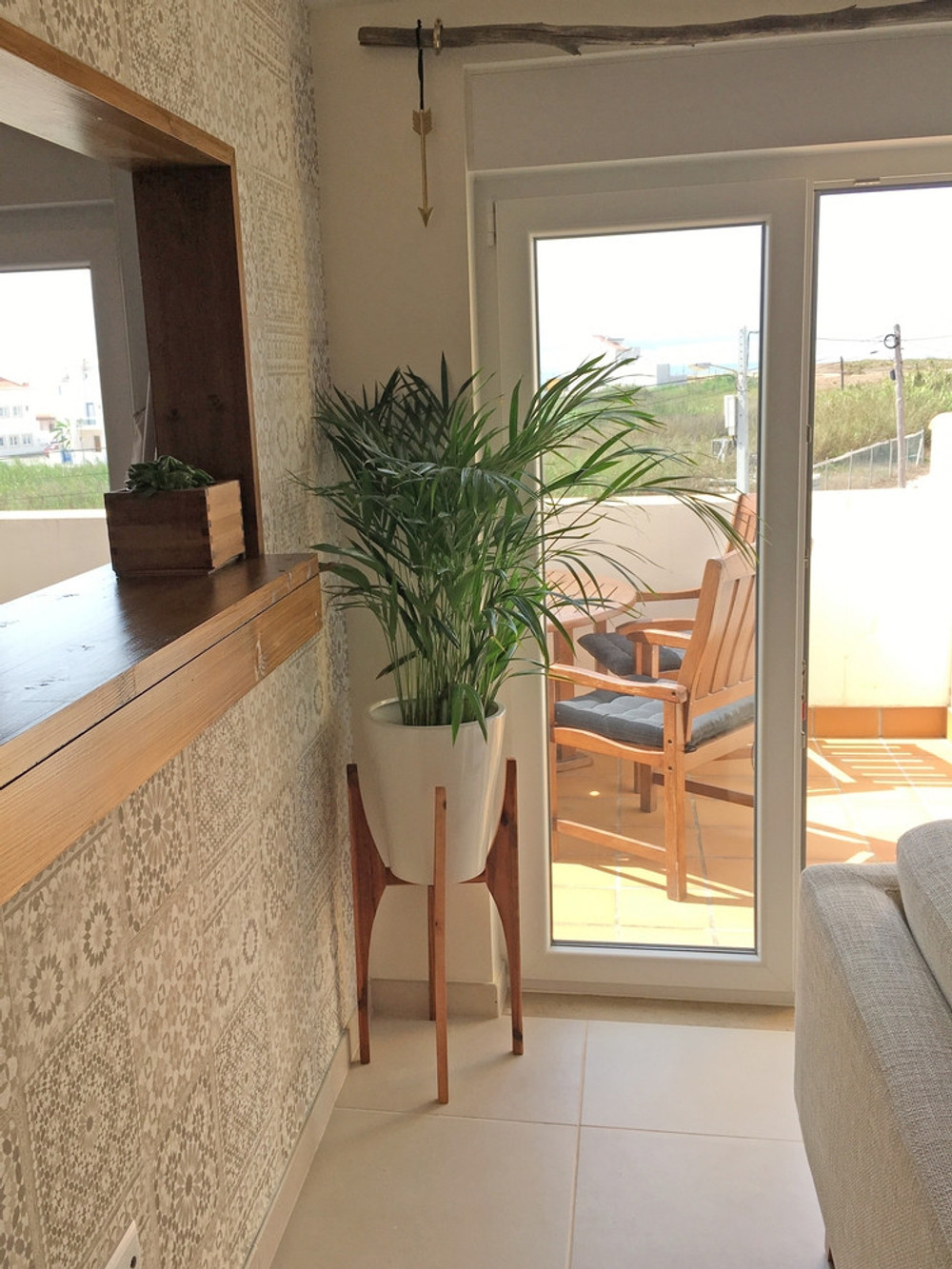 Cozy Oceanfront Apartment - 5min walk to the beach