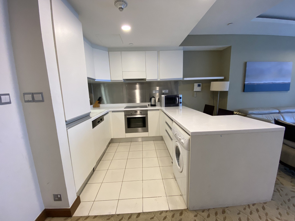 Gorgeous High-Rise Apt with Panoramic City Views preview