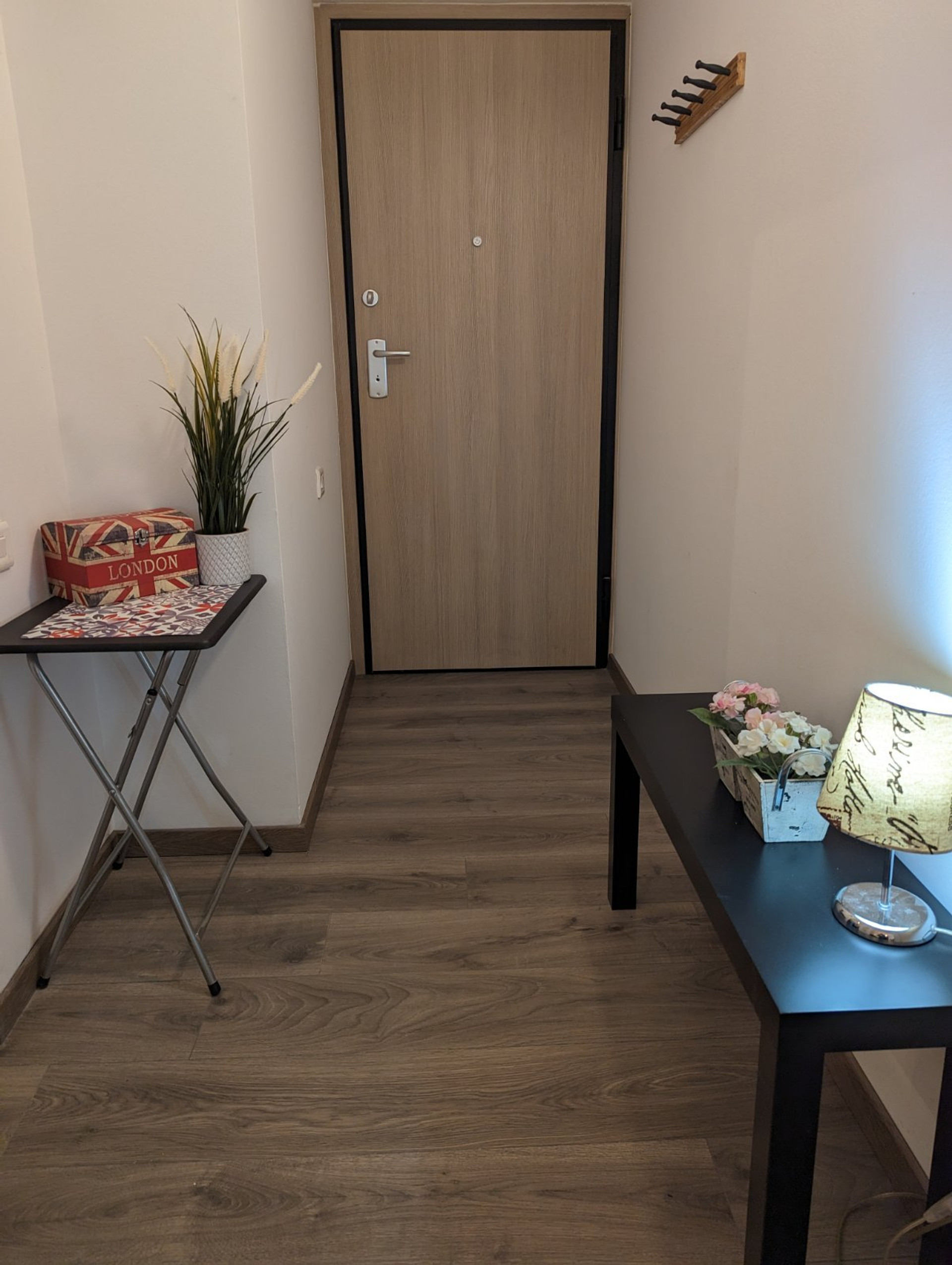 Entryway with decorative console table