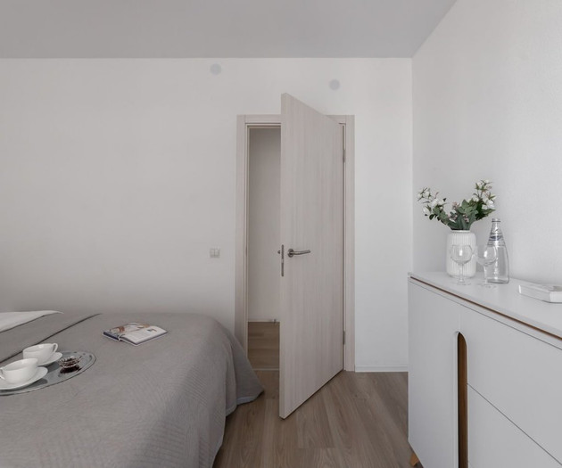 Modern 1-Bedroom Apartment with Stylish Open