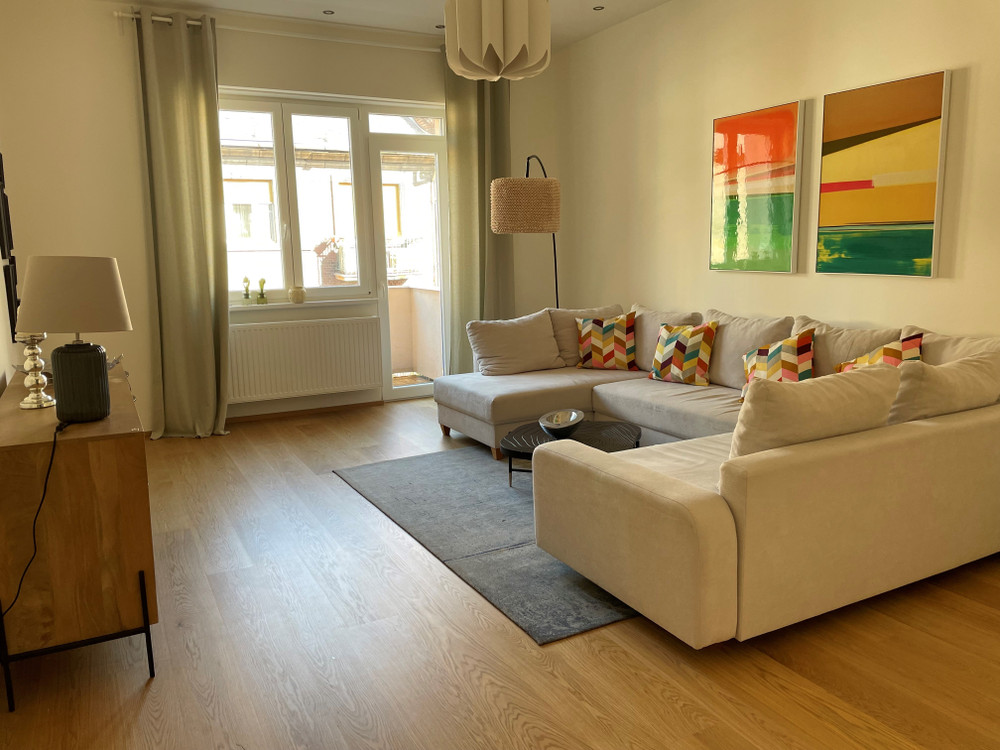 Bright, stylish flat w/ balcony in Újlipótváros preview