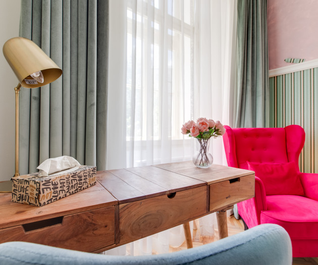 Quaint Maid's Boudoir Apartment