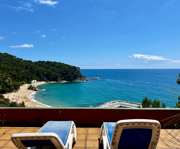 Wake up to the sea, Cala Canyelles · Costa Brava
