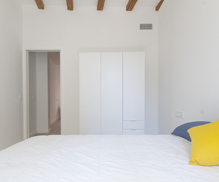 R0121- Room in co-living in Poble Sec