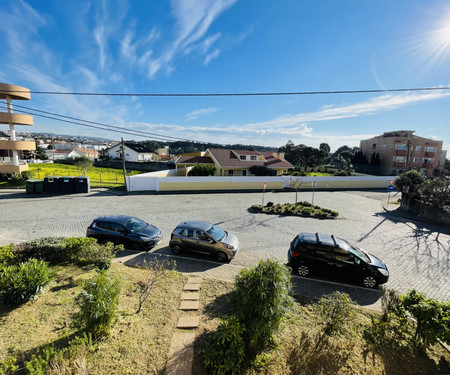 Sunny flat near the beach in Porto District