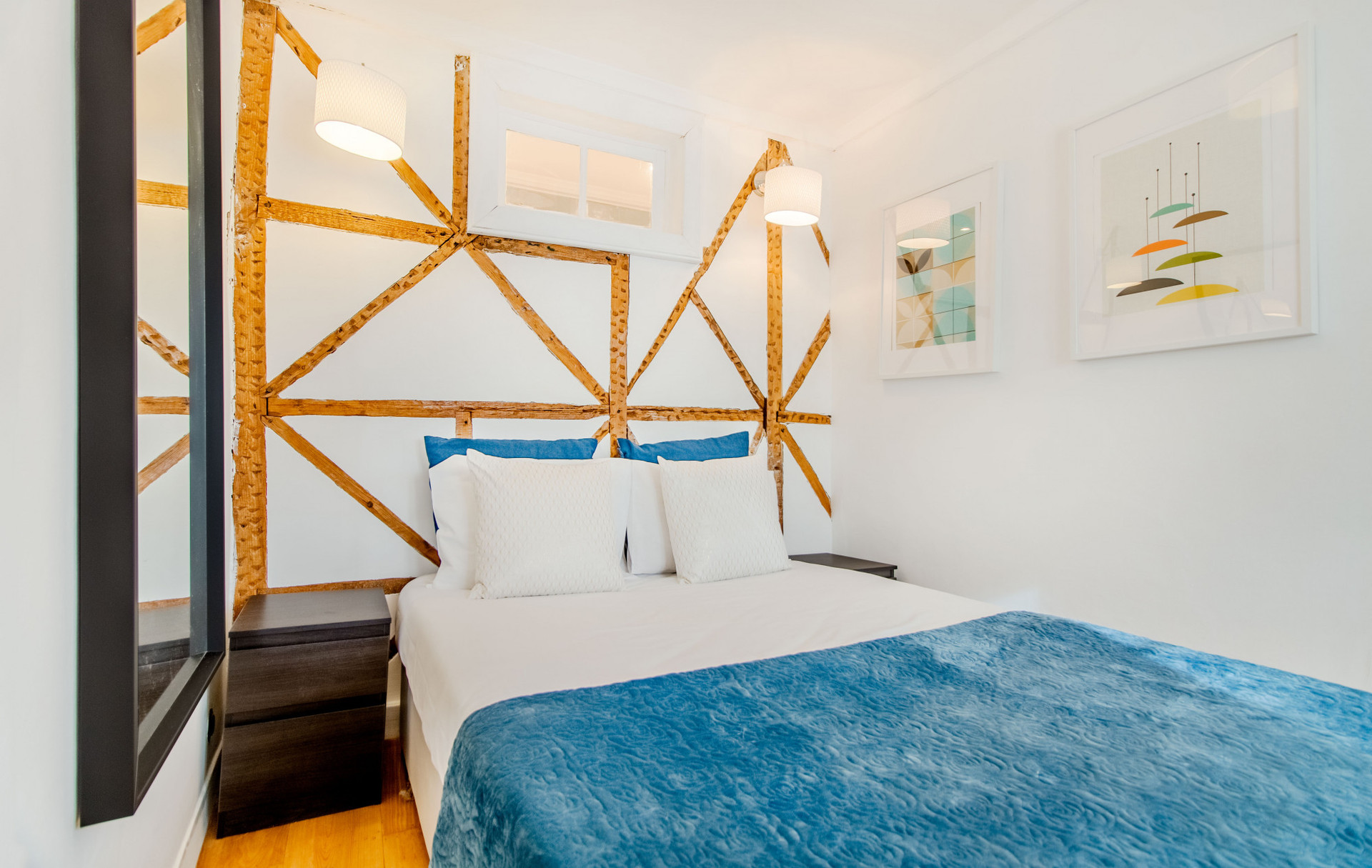 Bedroom with Double Bed and famous exposed wood beams.