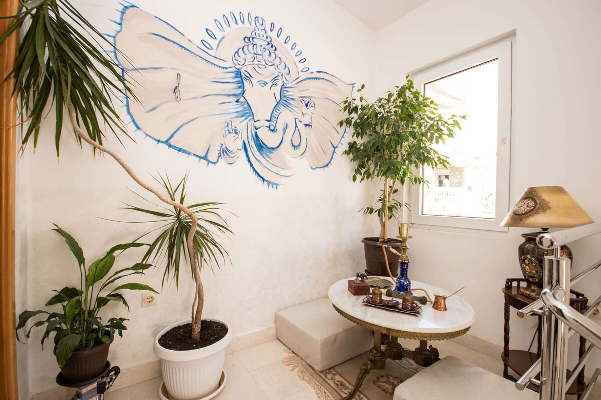 Sharing space in Villa
