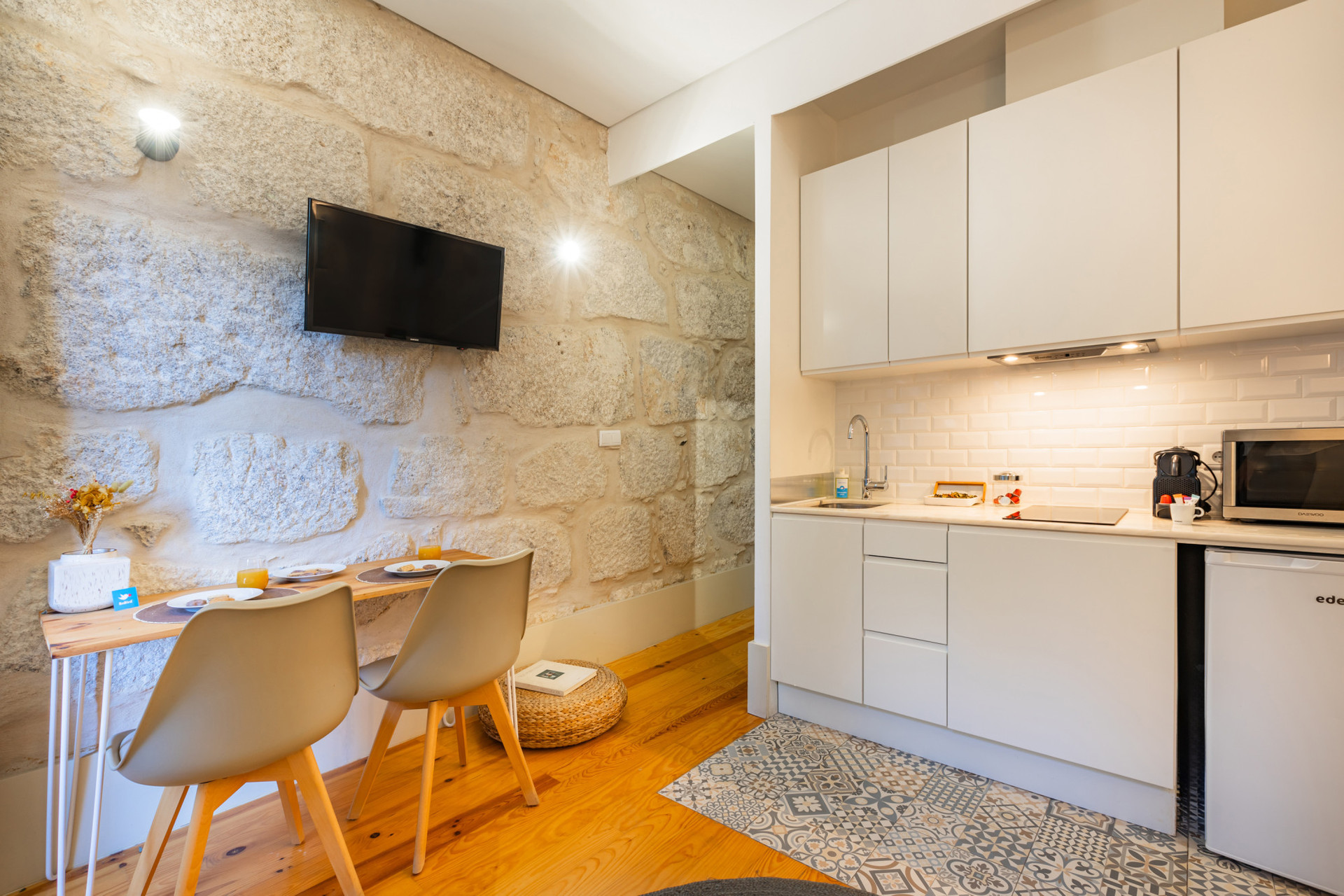 Fully Equipped Kitchenette