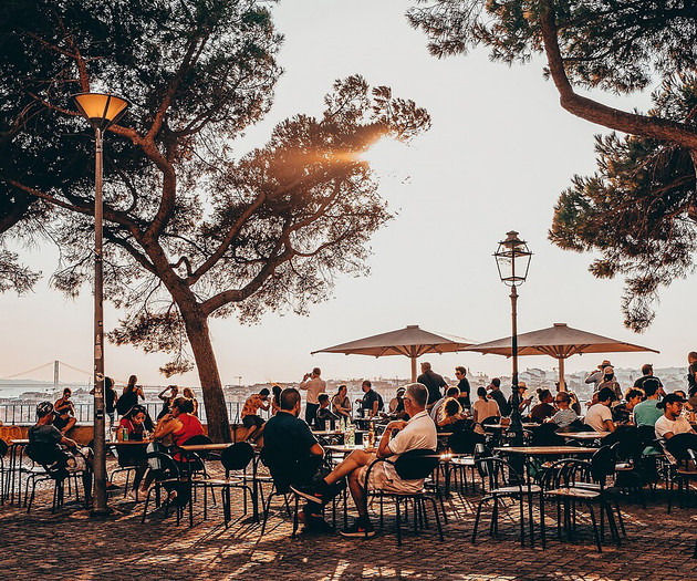Lisbon7 Apt near best viewpoint • Homeful Homes