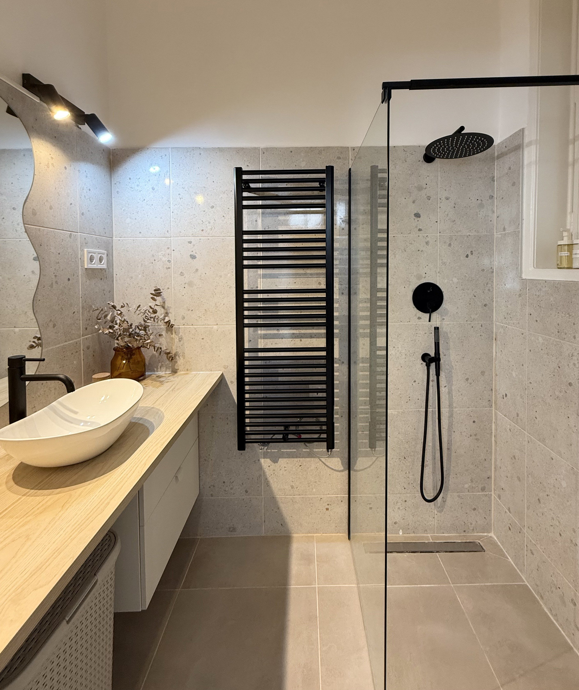 Modern bathroom with walk-in shower