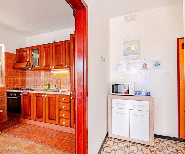 A1 apartment next to the beach, with the sea view