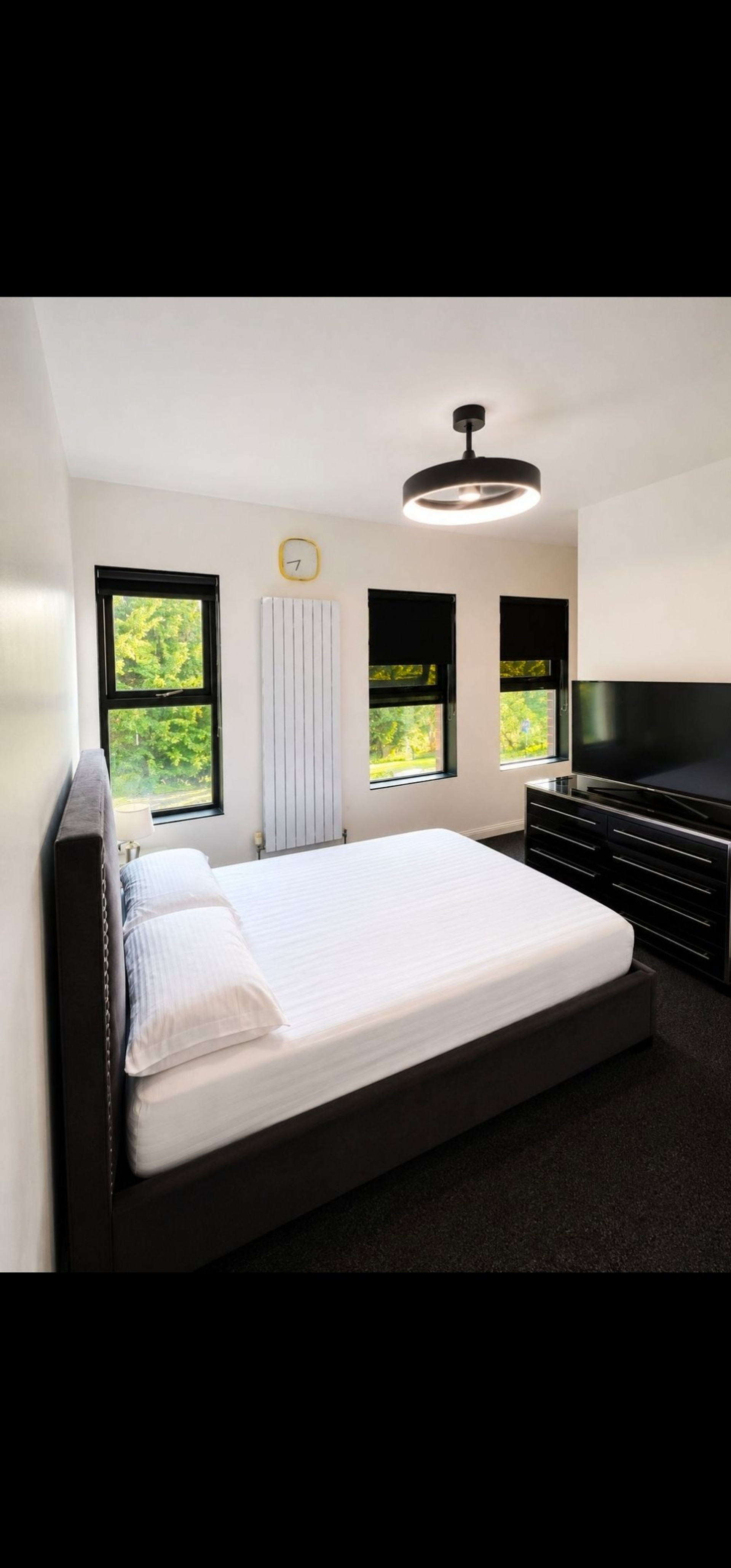 Double bedroom with garden views