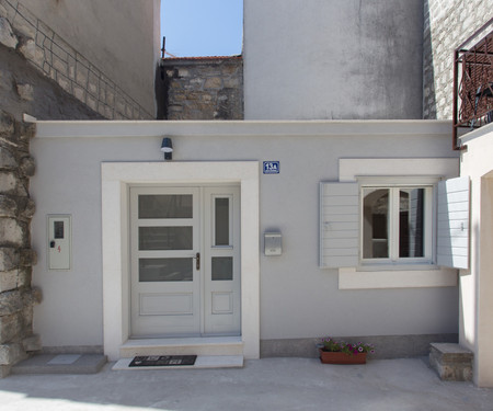 Apartamento para arrendar  - Kaštel Gomilica